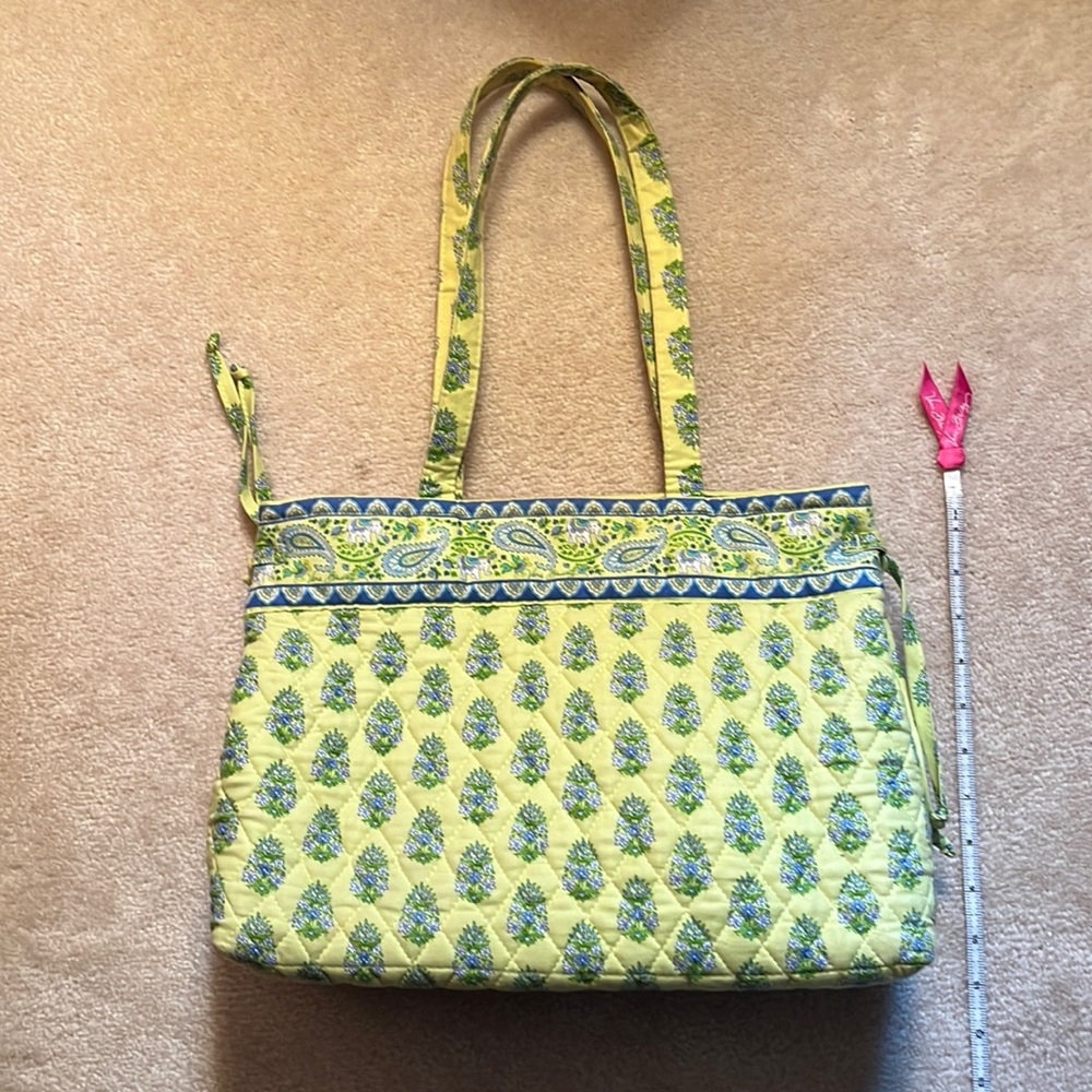 Vera Bradley shoulder bag in green pattern